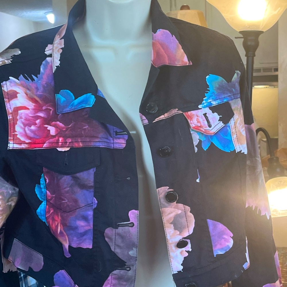 Calvin Klein Cropped lightweight jacket
